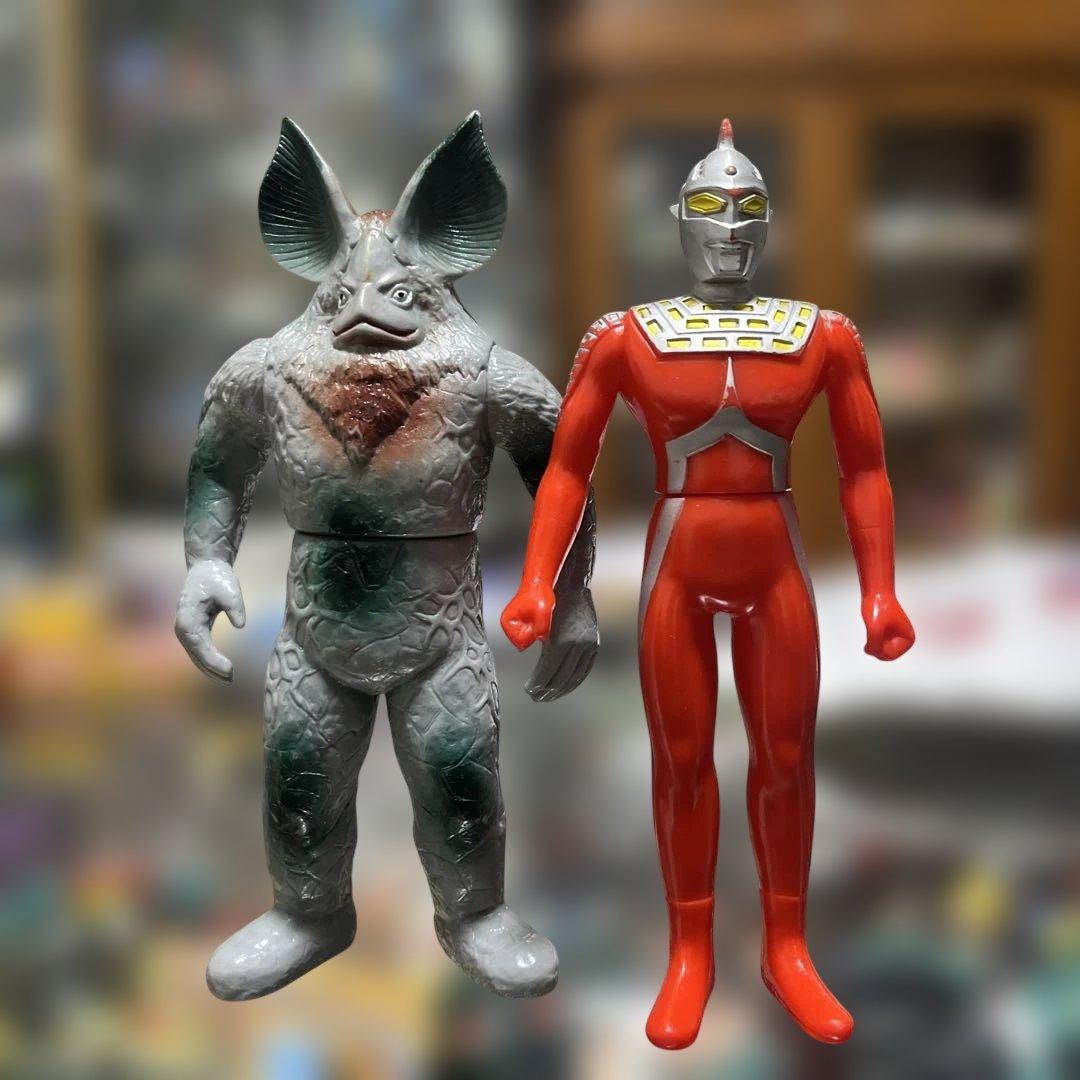 Ultra Kaiju Series Ikarsu Alien 1983 Soft Vinyl Figure