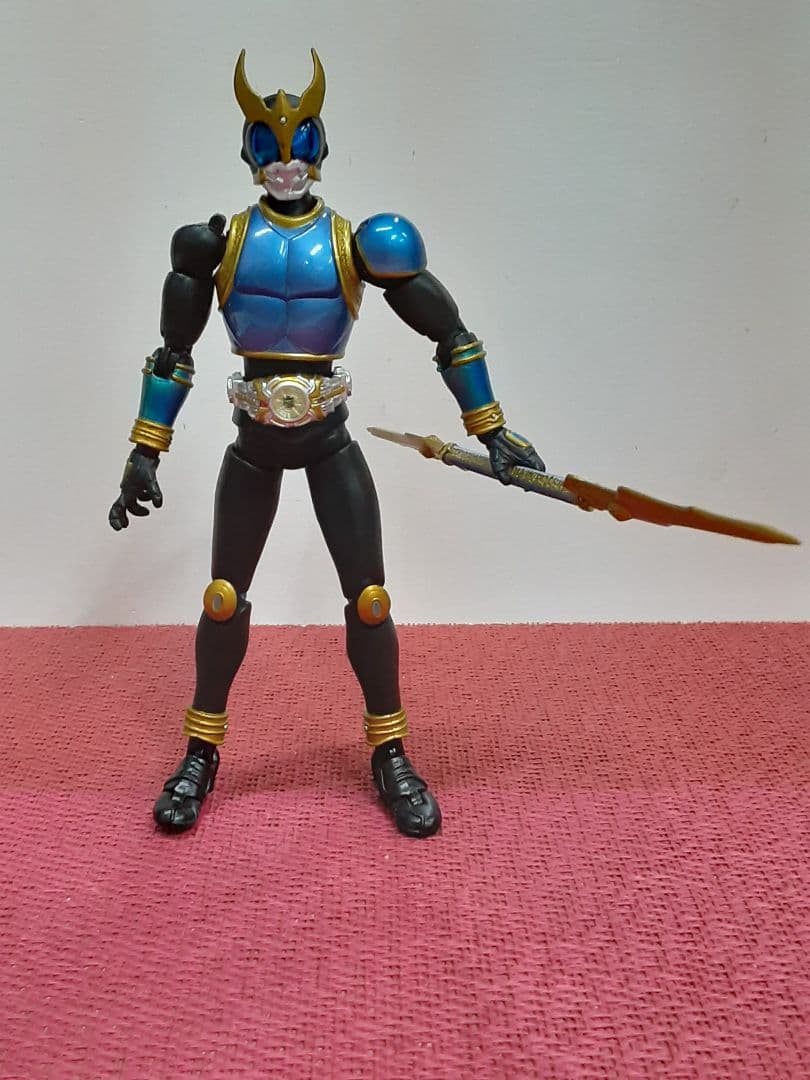 S.H.Figuarts Kamen Rider Kuuga Rising Dragon Missing Right Shoulder Part