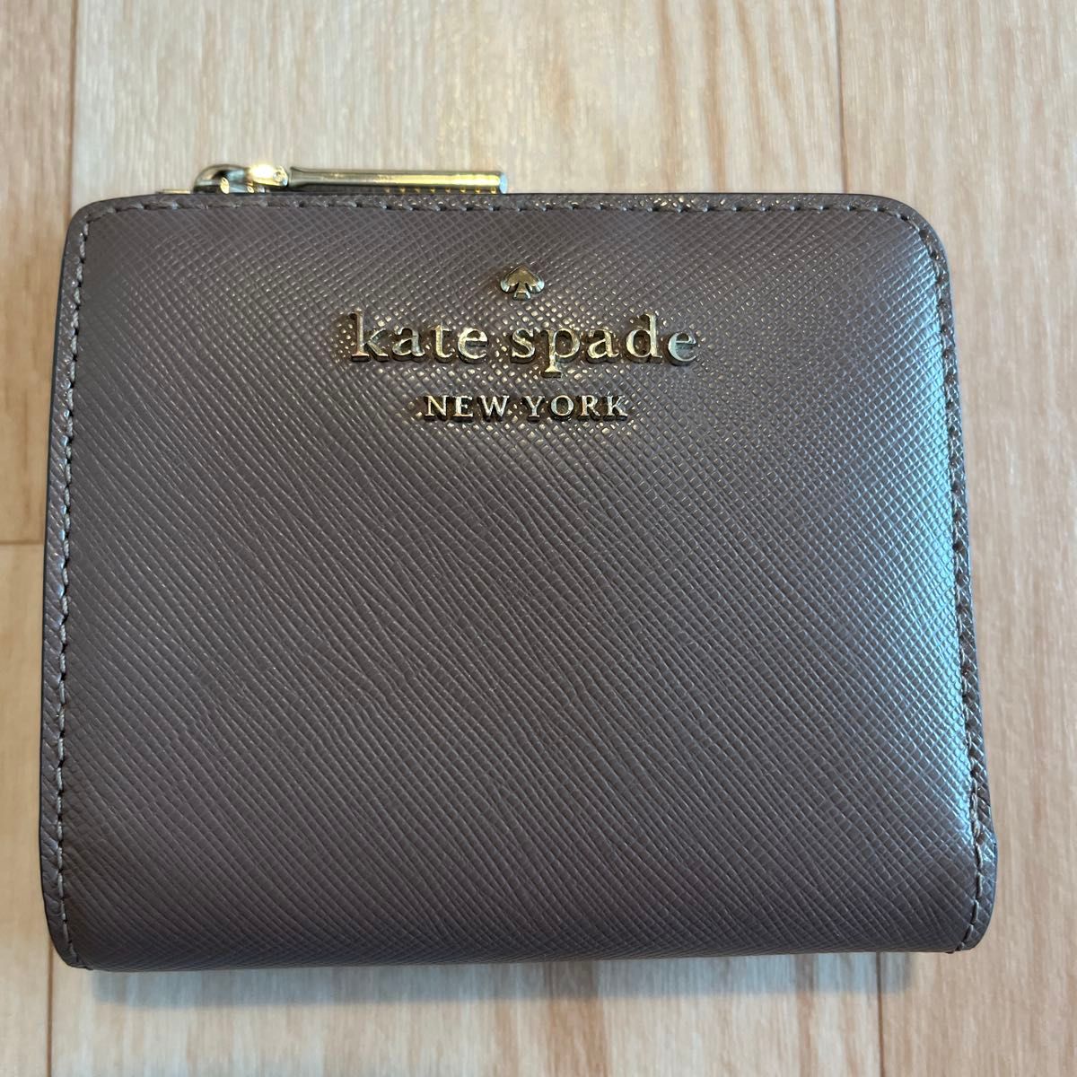 kate spade NEW YORK Kate Spade Bifold Wallet Gray Saffiano Leather