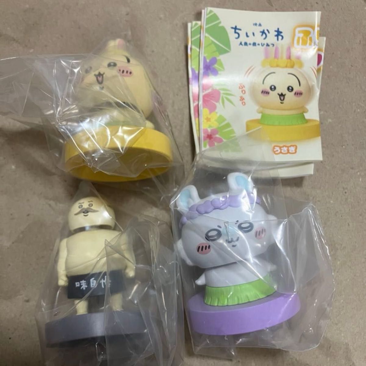 吉伊卡哇 人鱼岛的奥秘 摇摆头部手办2 3种套装