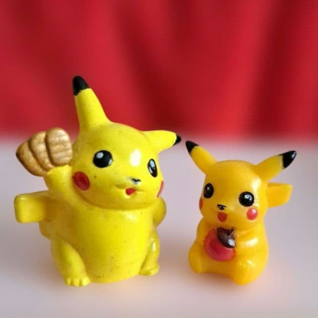 Pokemon Pikachu Figure Nintendo C.G.T.S.J Engraving Retro Vintage