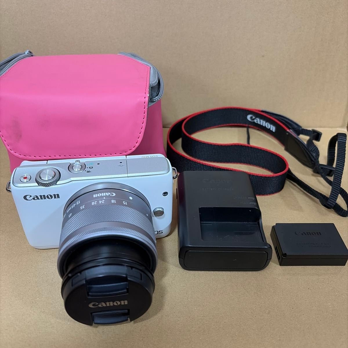 Canon EOS M10 レンズキット ホワイト 動作確認済