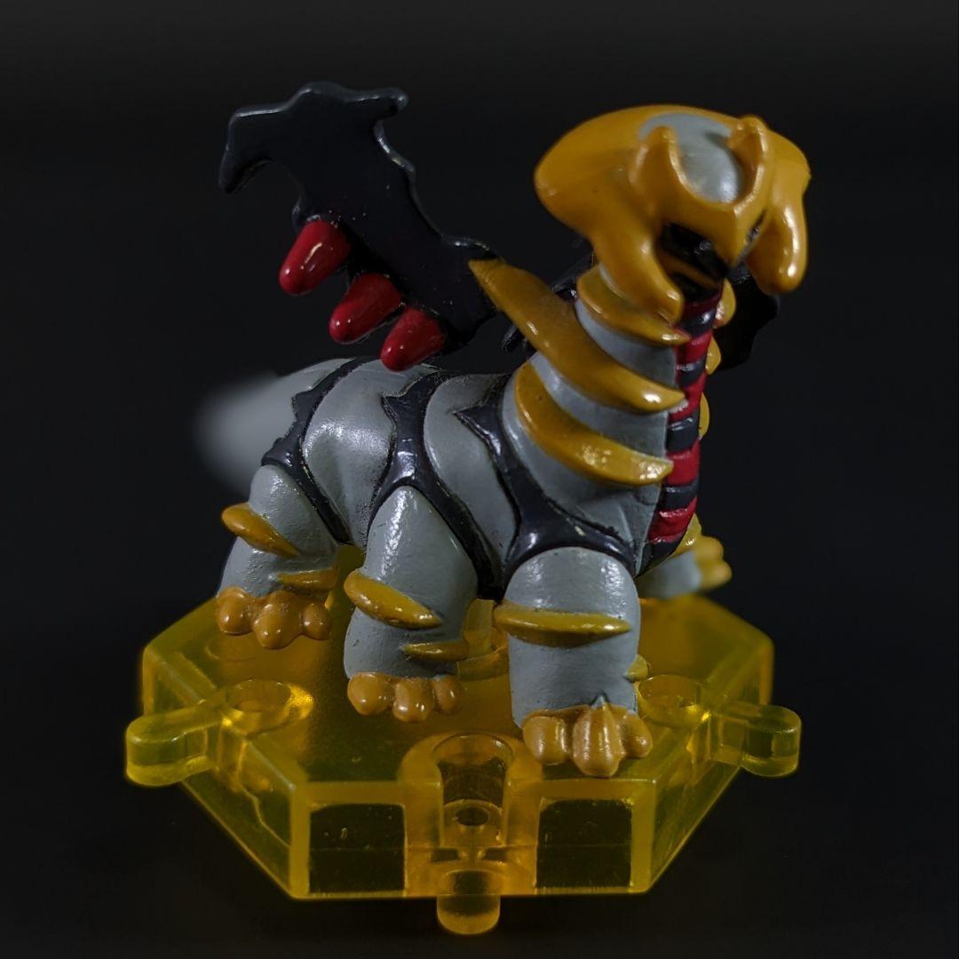 宝可梦 骑拉帝纳 Gashapon 手办