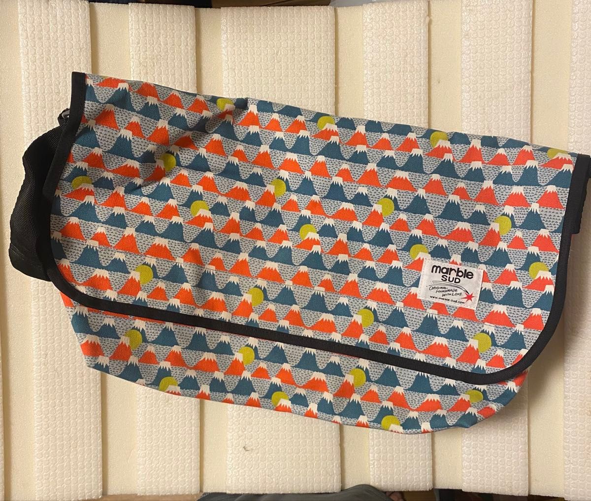 marble SUD Marble-Print Messenger Shoulder Bag, Mountain Pattern, Mount Fuji Design
