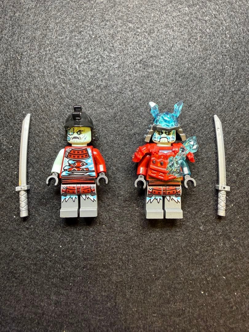 【正品】乐高幻影忍者 冰霜武士 2人套装 含武器