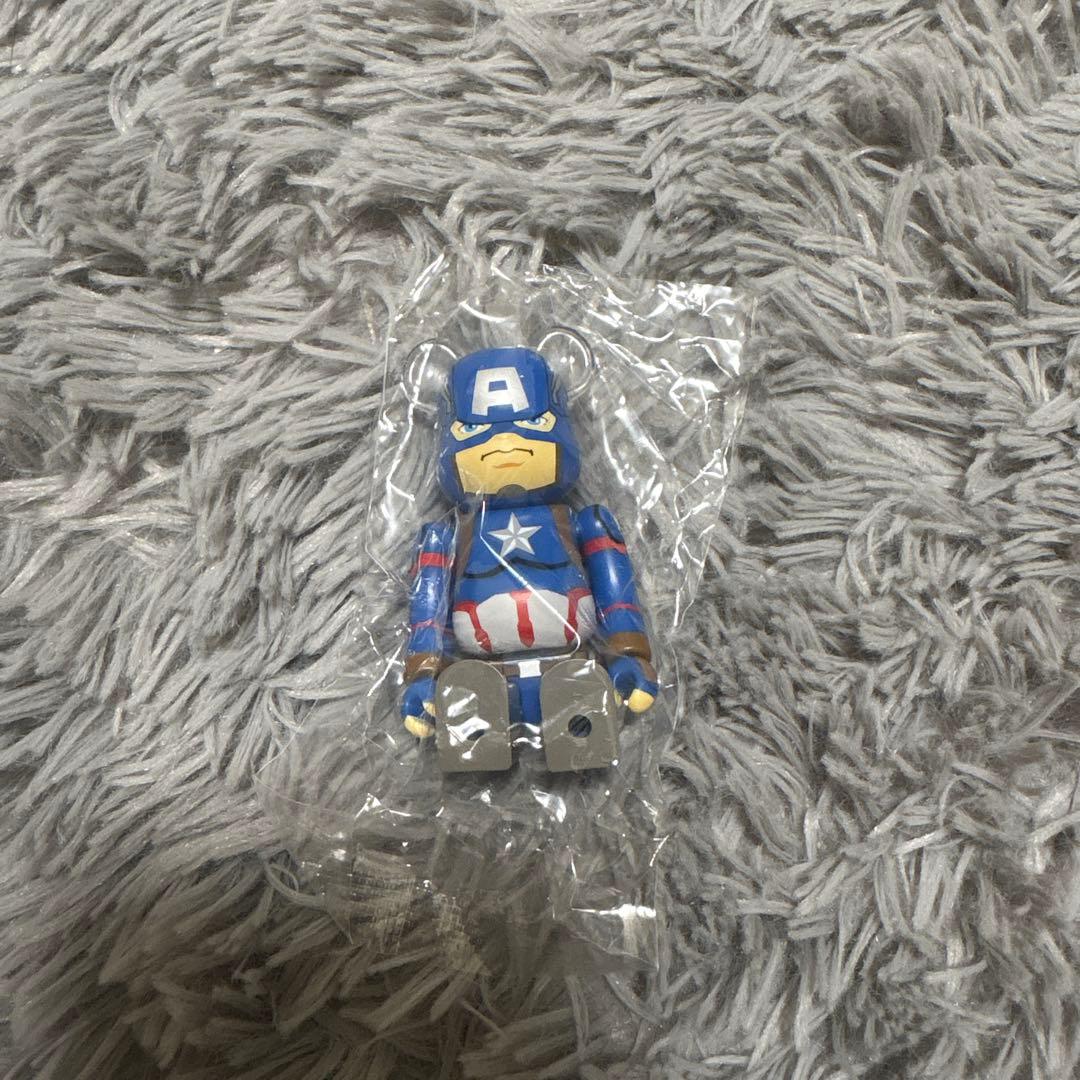 BE@RBRICK Captain America Keychain