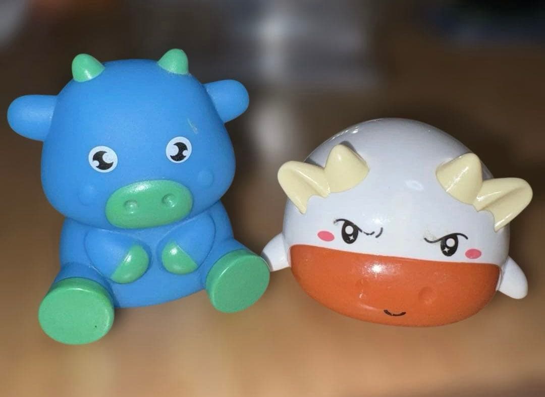 Cute Cow Figurine 2-Piece Set - Choro-Q