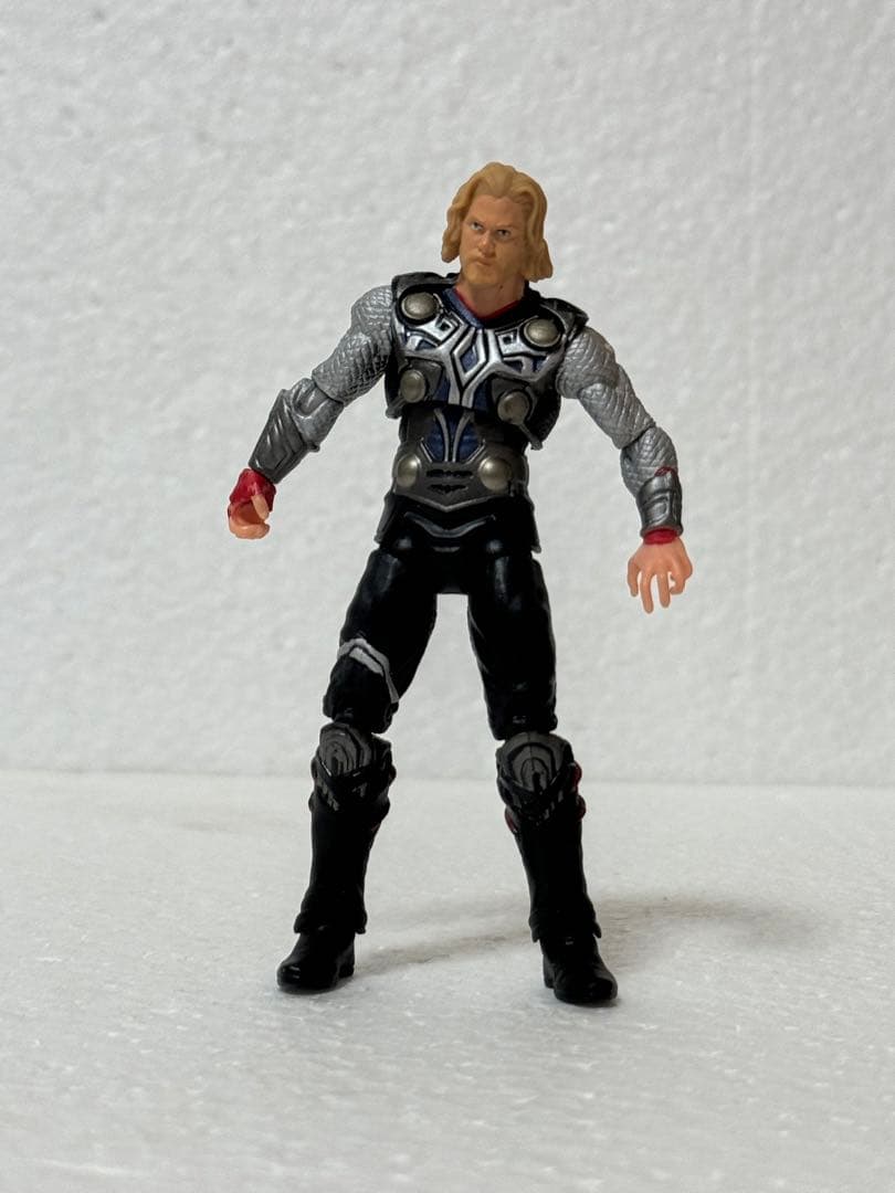 Marvel Universe Thor Figure