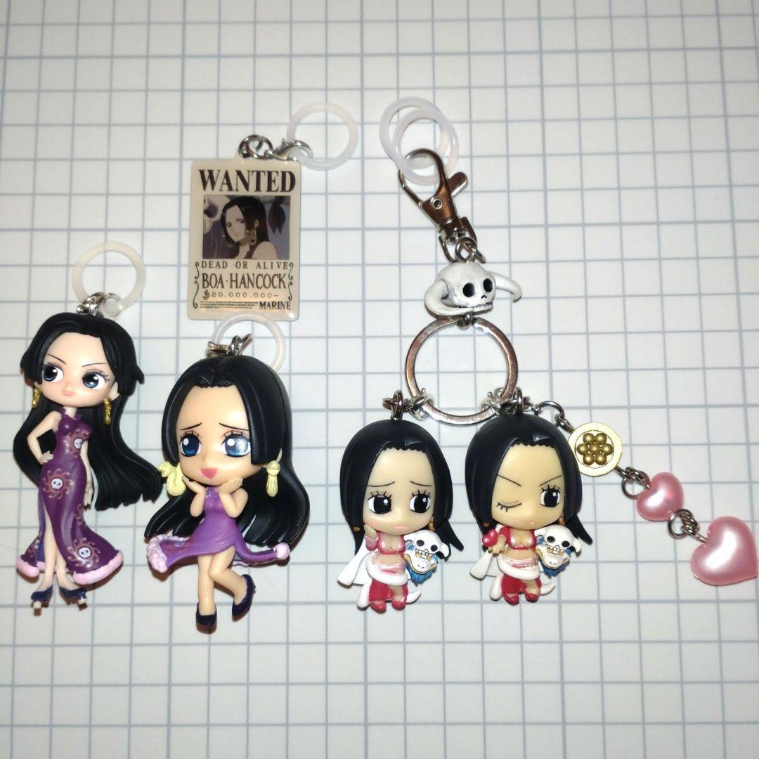 ONE PIECE Boa Hancock Figure Keychain Set K1123