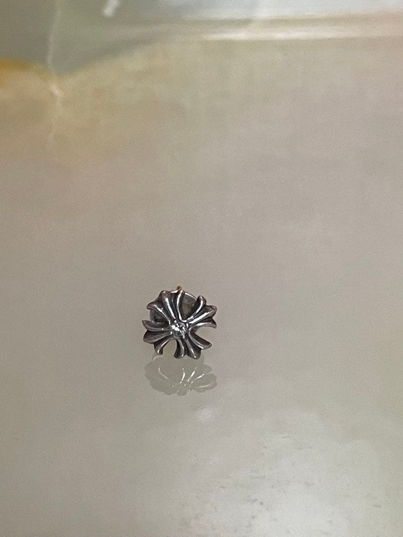 CHROME HEARTS CH Plus 耳钉 1颗钻石 银色