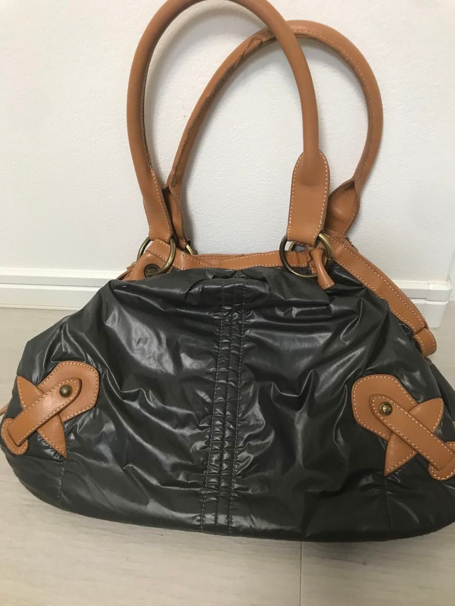 Price Reduction: Shoulder Bag, Gray Leather
