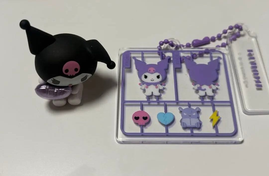 Sanrio Sparkling Balloon Figure Plastic Model Acrylic Keychain Chromy