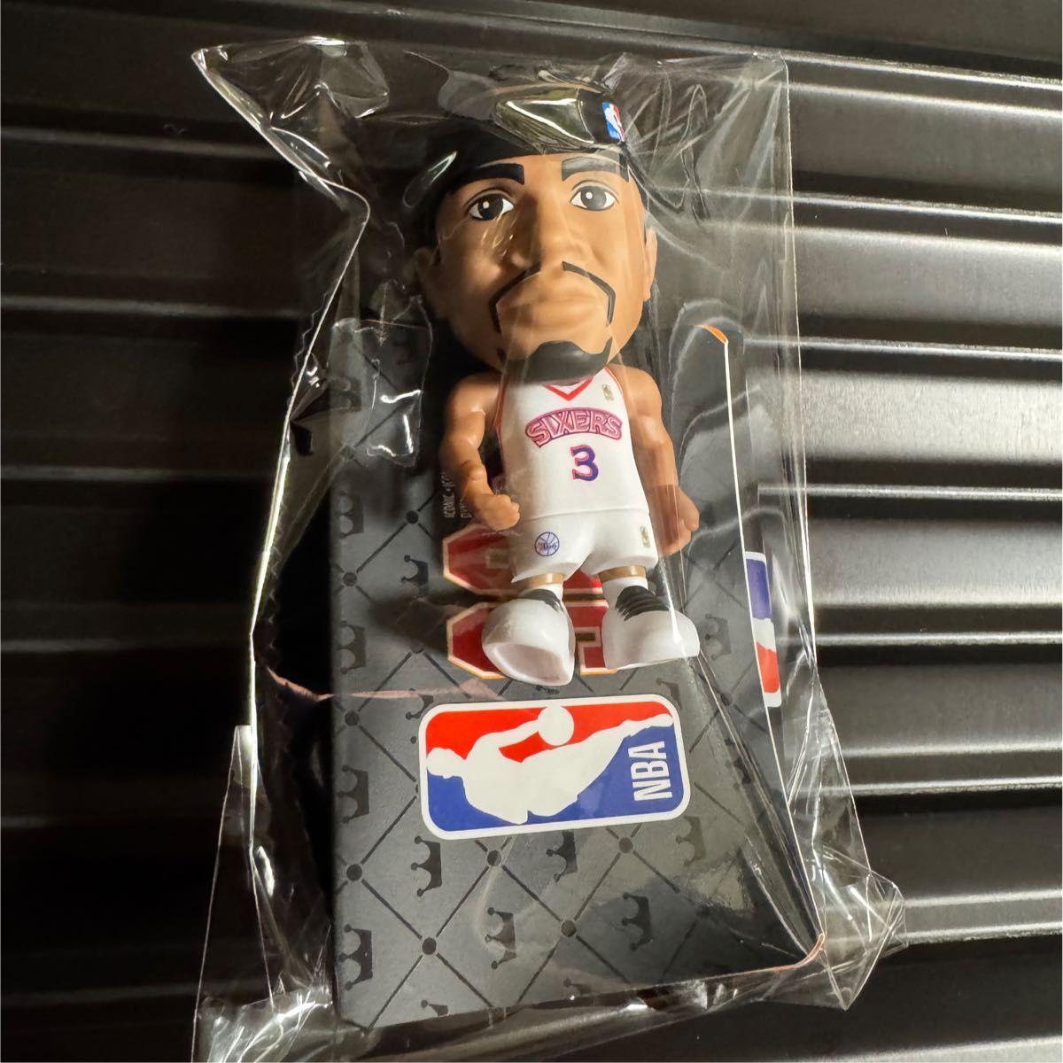 NBA BALLERS Figure Allen Iverson Sixers 3