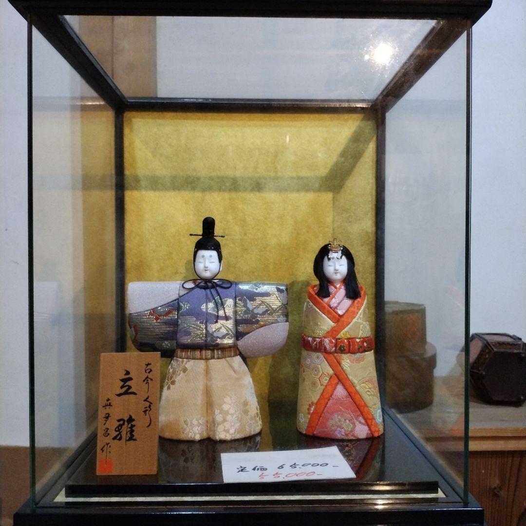 Kokon Ningyo Tachibina Hina Doll with Glass Case