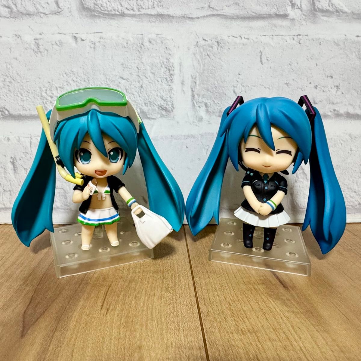 【无盒】黏土人 初音未来 FamilyMart版 & 泳装版 FamilyMart配色 2体套装