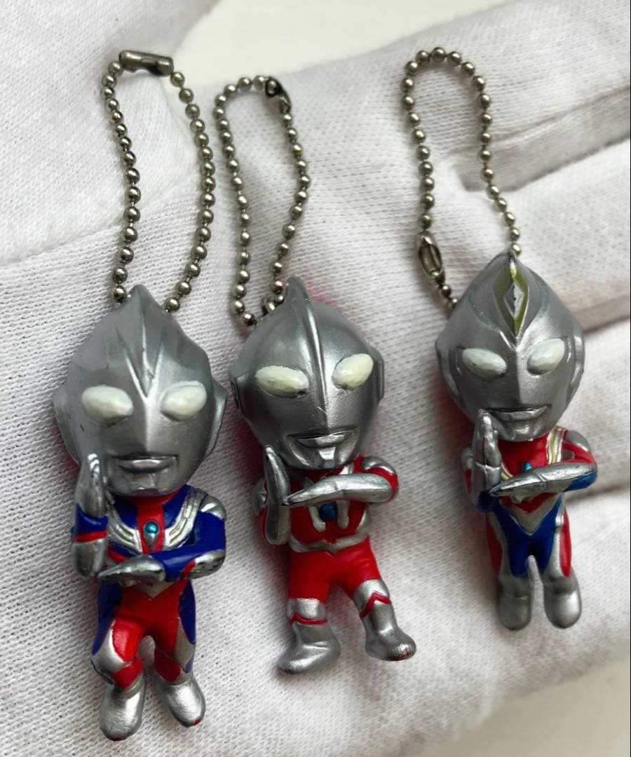 Vintage Rare Ultraman Mini Figure Keychain 3 Pieces Retro Bandai