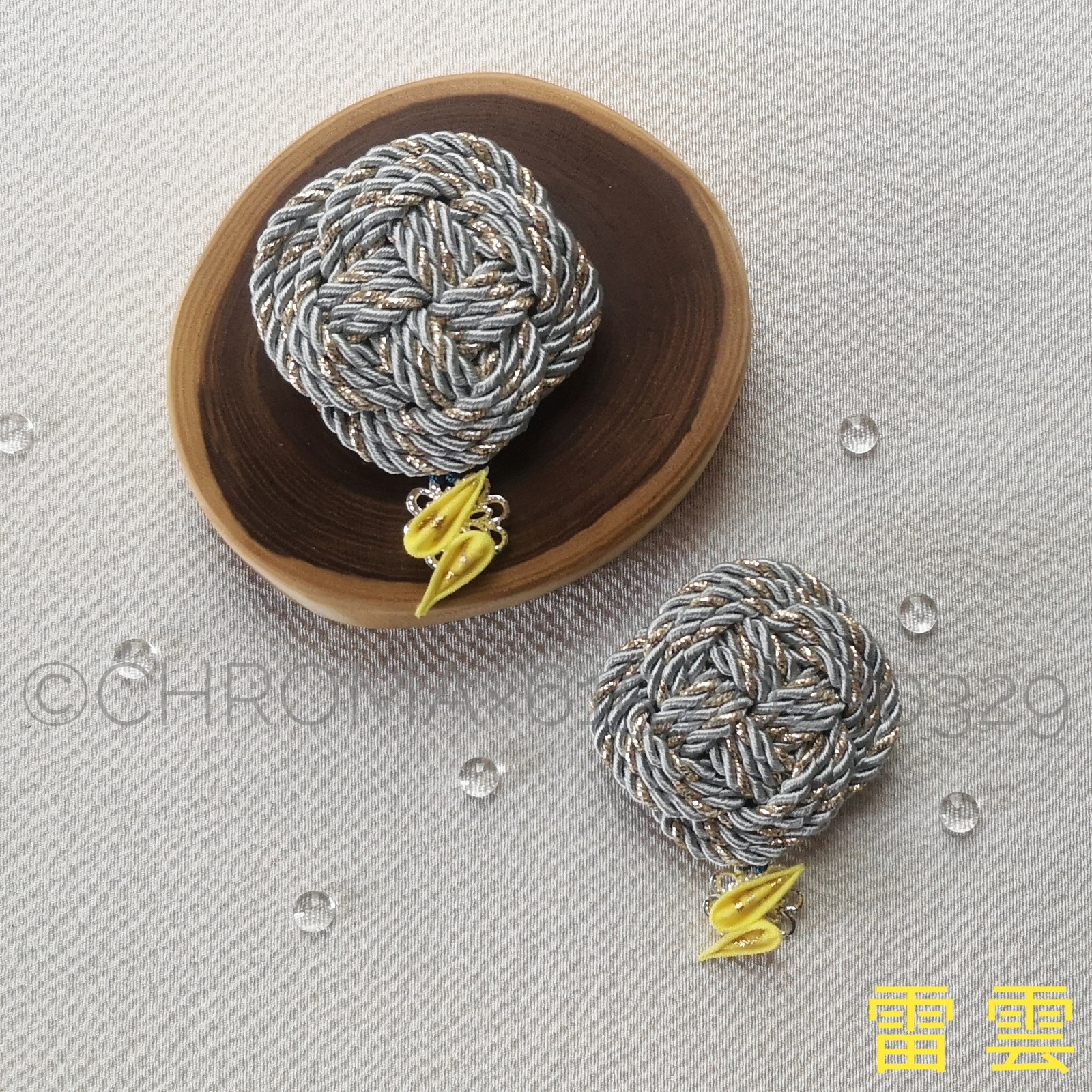 淡路结的雷云 灰云中的银丝巾夹