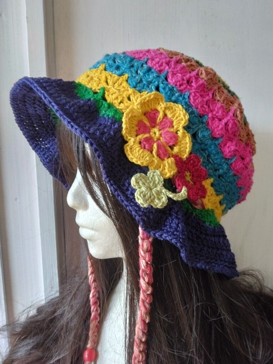 蝶々とお花モチーフつきhandmade帽子