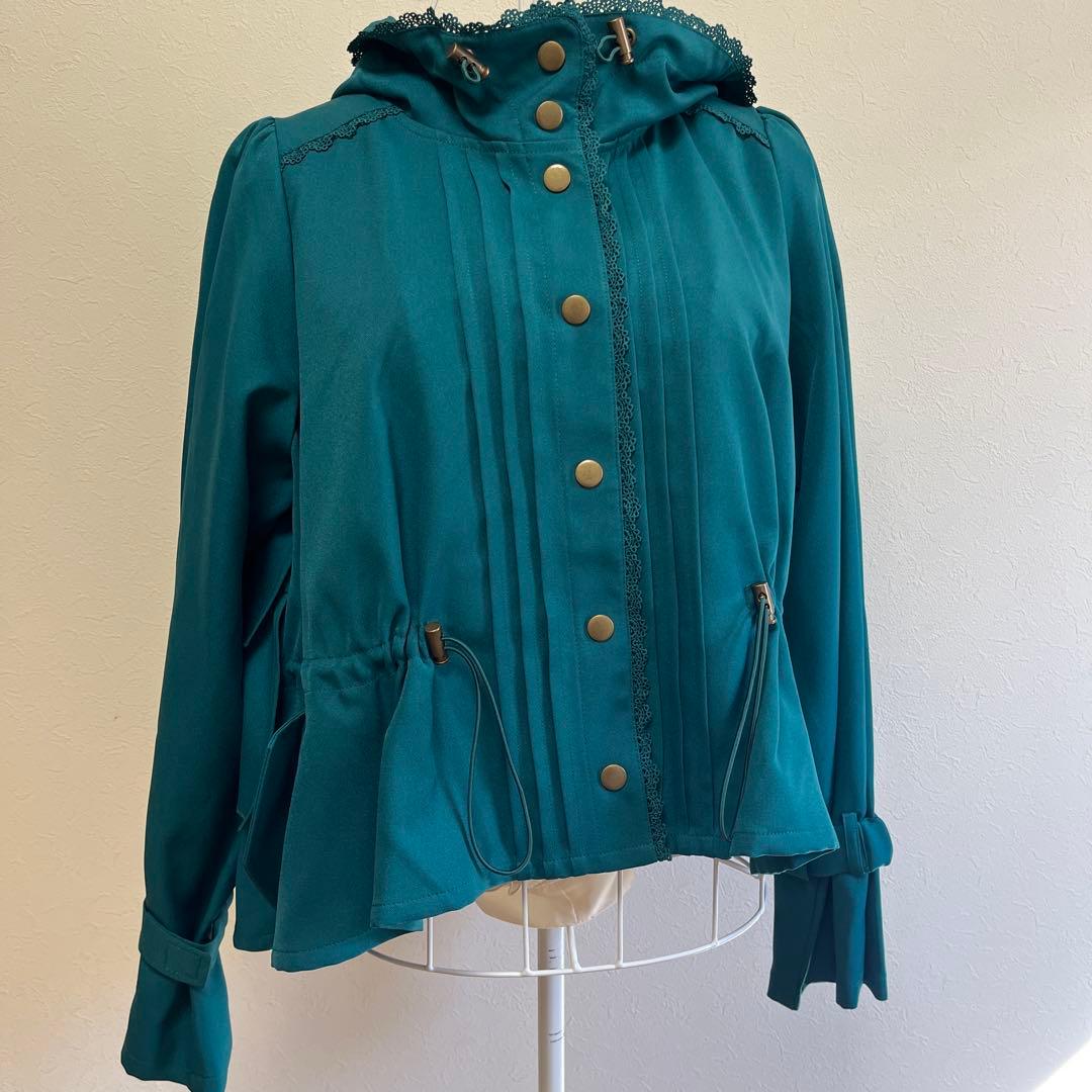 新品axes femme 后饰褶山系外套