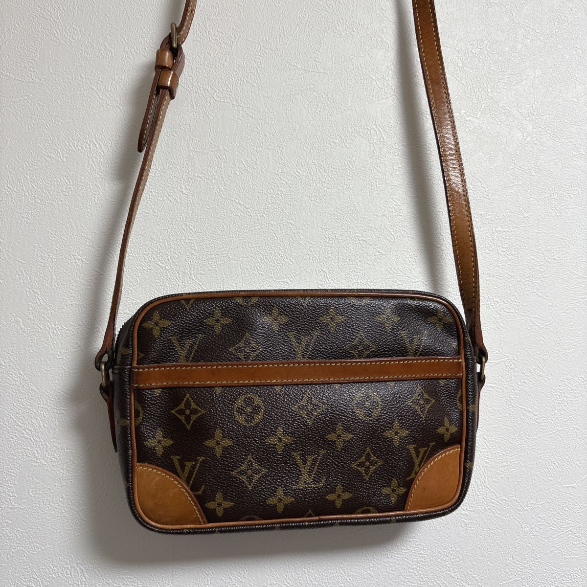 LOUIS VUITTON Monogram Shoulder Bag Trocadero 24 Old