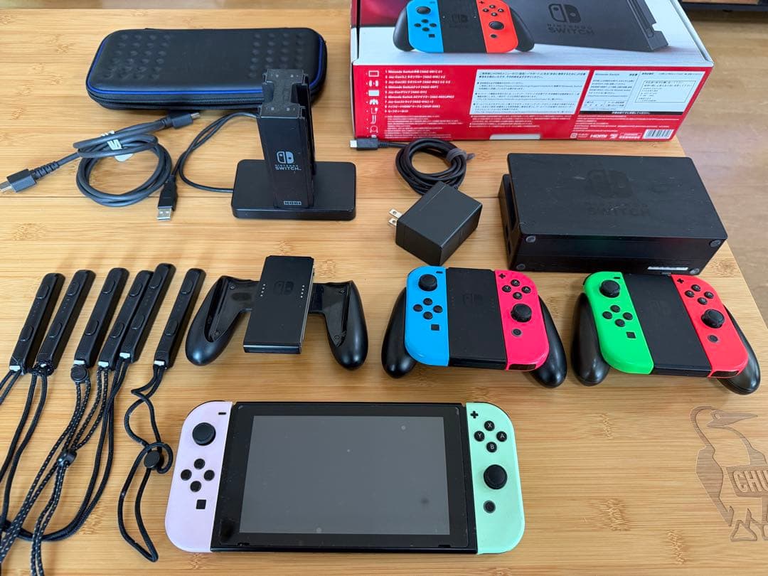 Nintendo Switch 主机 Joy-Con 套装
