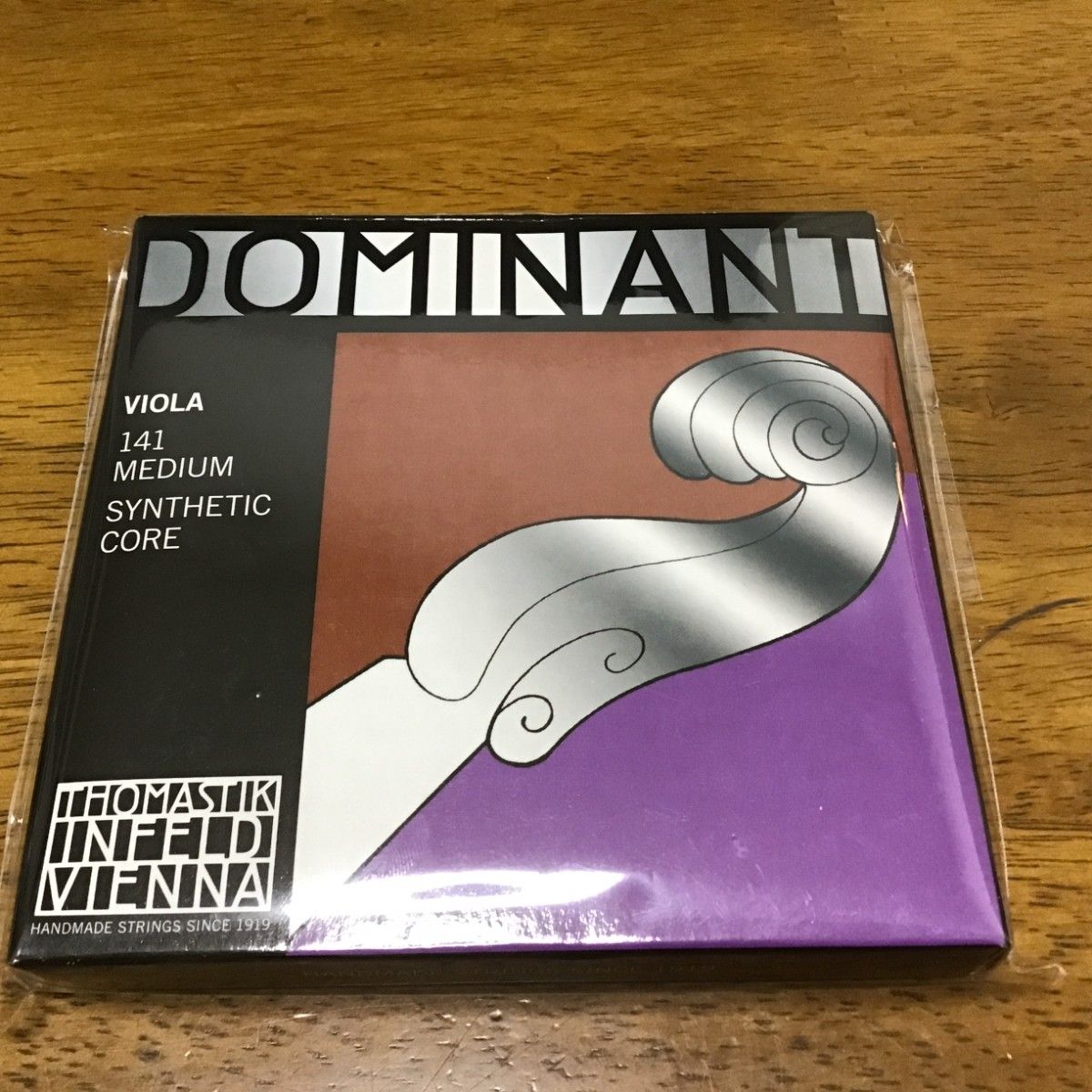 Thomastik-Infeld DOMINANT 141 ビオラ弦