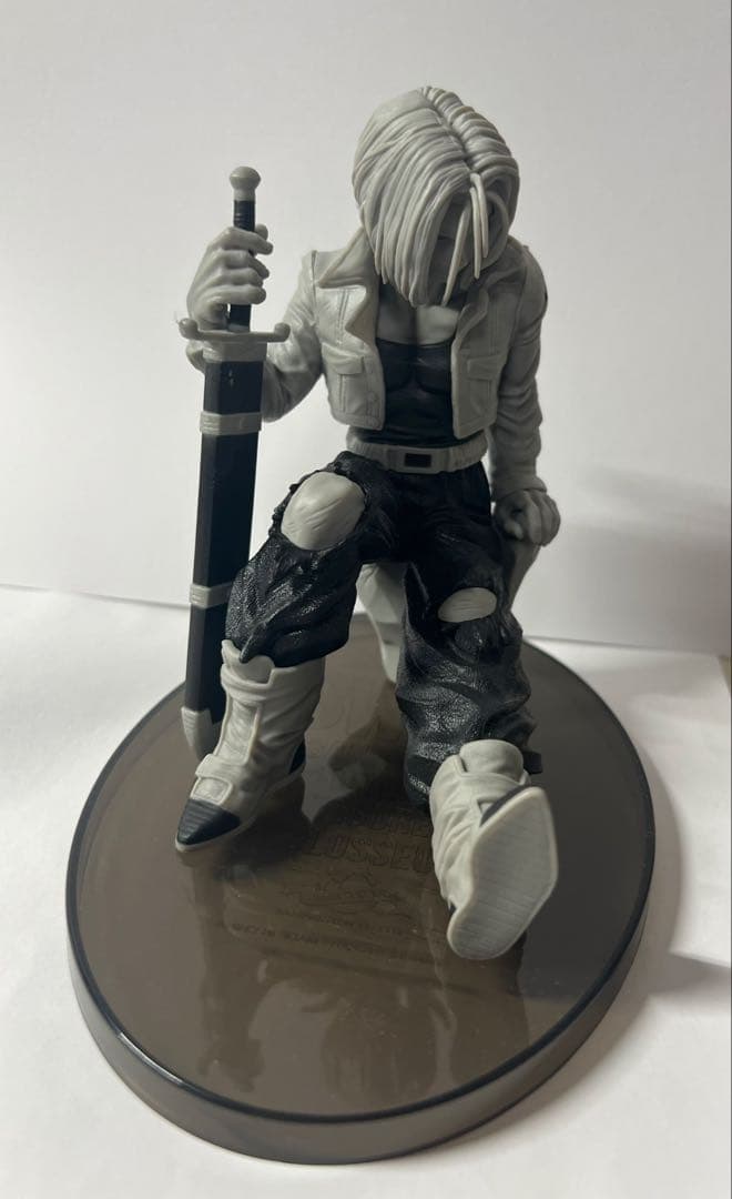 龙珠 手办 造型天下武斗会 特兰克斯 黑白版