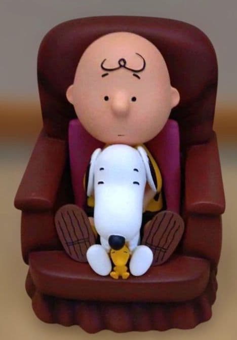 PEANUTS Charlie Brown Snoopy Figure