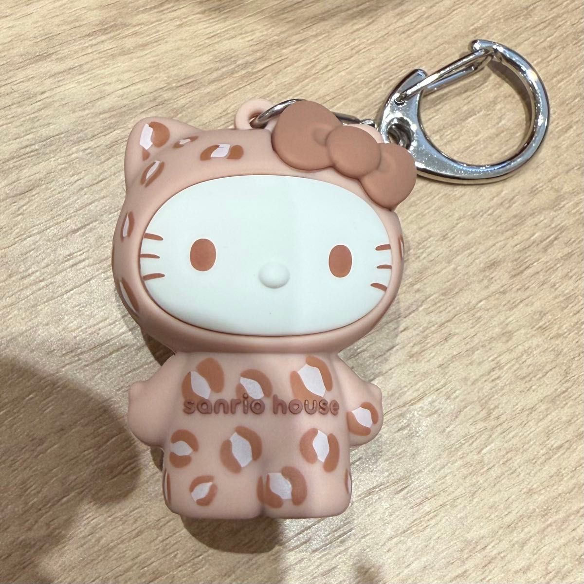 三丽鸥之家 凯蒂猫玩偶挂件 豹纹