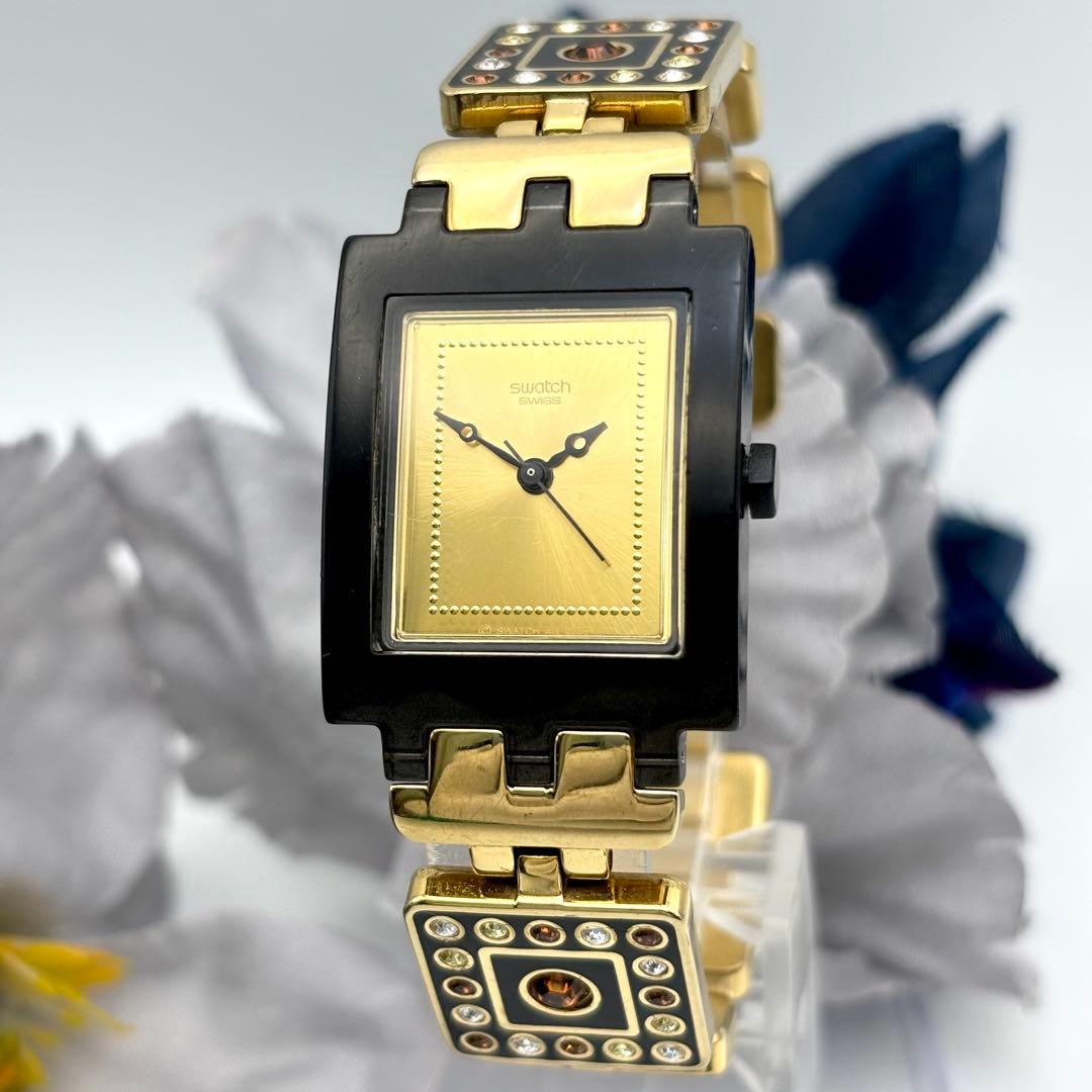 Swatch SWATCH LUXOTRIC SQUARE Elegant Watch