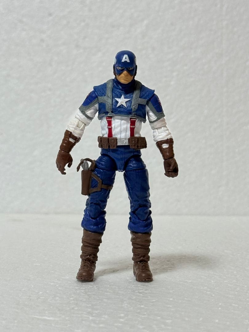 Marvel Universe Captain America Figure