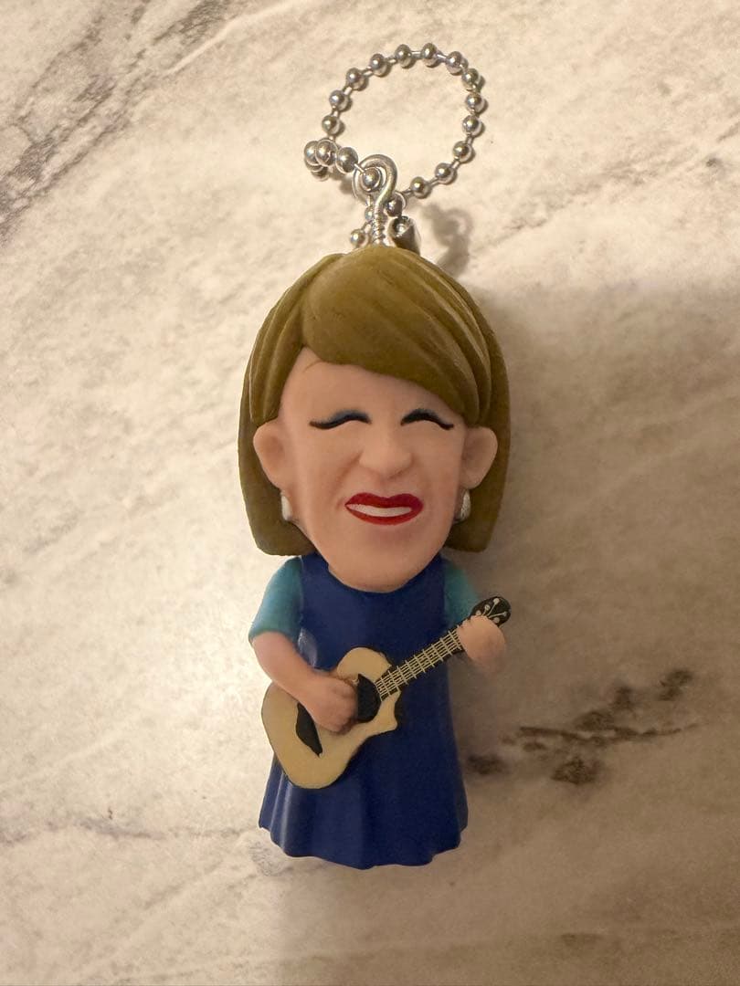 Oomoya Shiori Figure Keychain