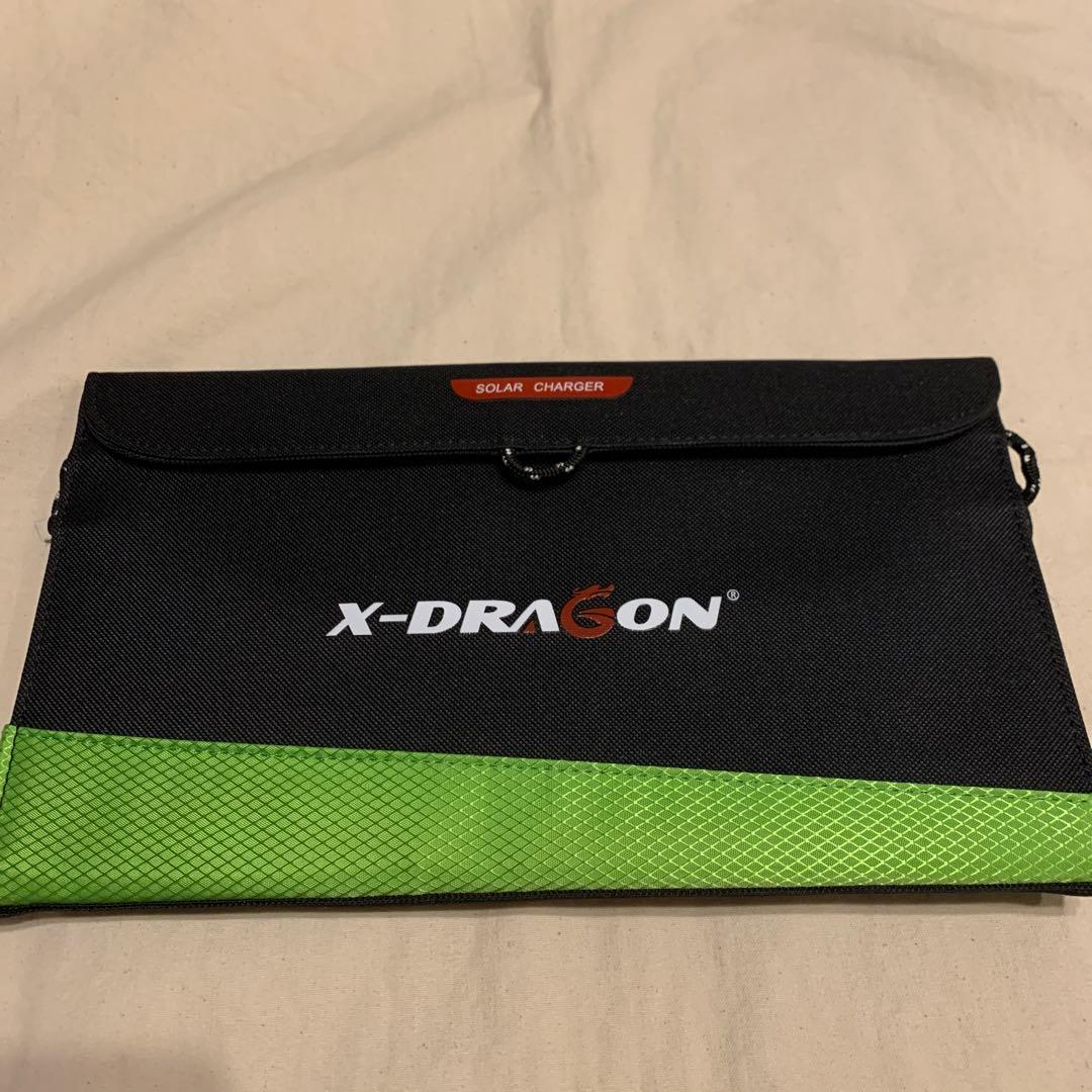 X-DRAGON折叠式太阳能充电器 (最适合携带)