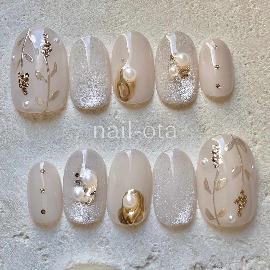 Nail Tips Beige Magnetic Nail Mirror Flower Nuance Nail Flower Bridal Nail Coming-of-Age Ceremony Nail Adult Nail Furisode Nail Formal Nail