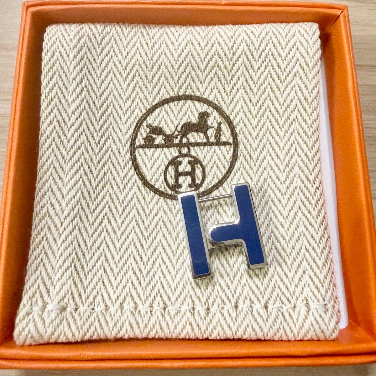 【未使用新品】HERMES埃尔梅斯单耳环《H》艺人难以获得正规品SnowMan深泽辰哉男士