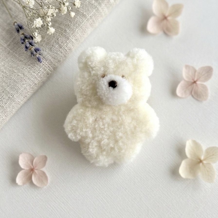 【再贩】蓬松柔软♡毛绒玩具般的北极熊胸针