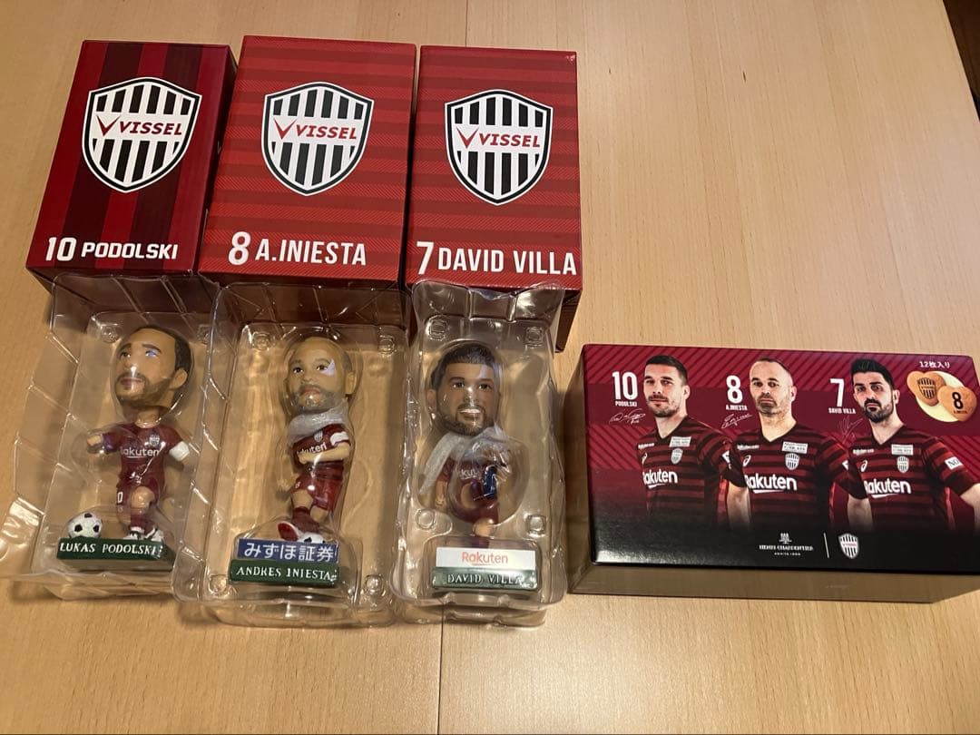 Set: Vissel Kobe Bobblehead Podolski Iniesta Villa Figure