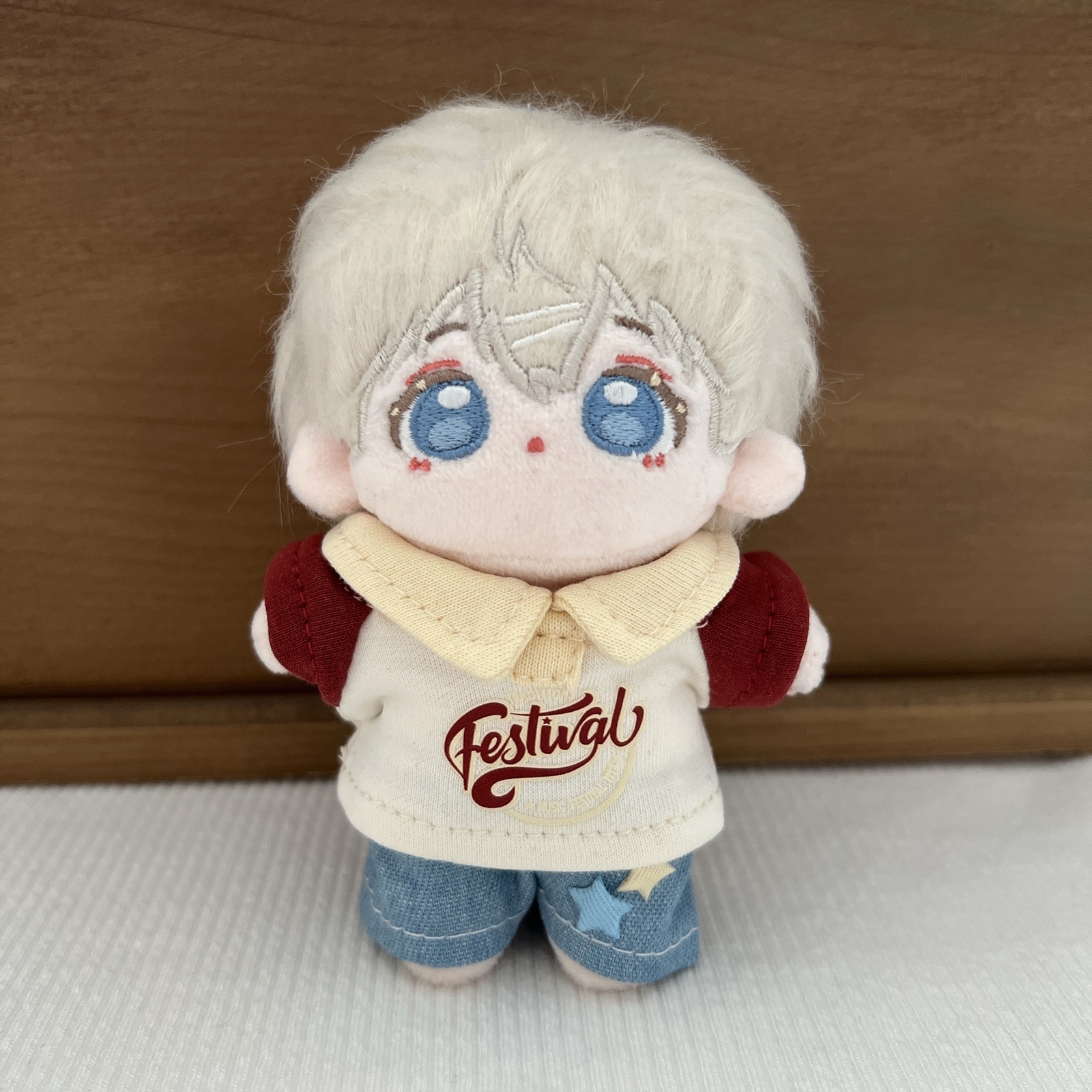 10cm 2件布娃娃布娃娃活推活换衣服运动衫领子有红色