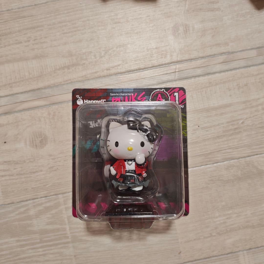 Happy Lottery Sanrio PUNKS Party Hello Kitty Figure