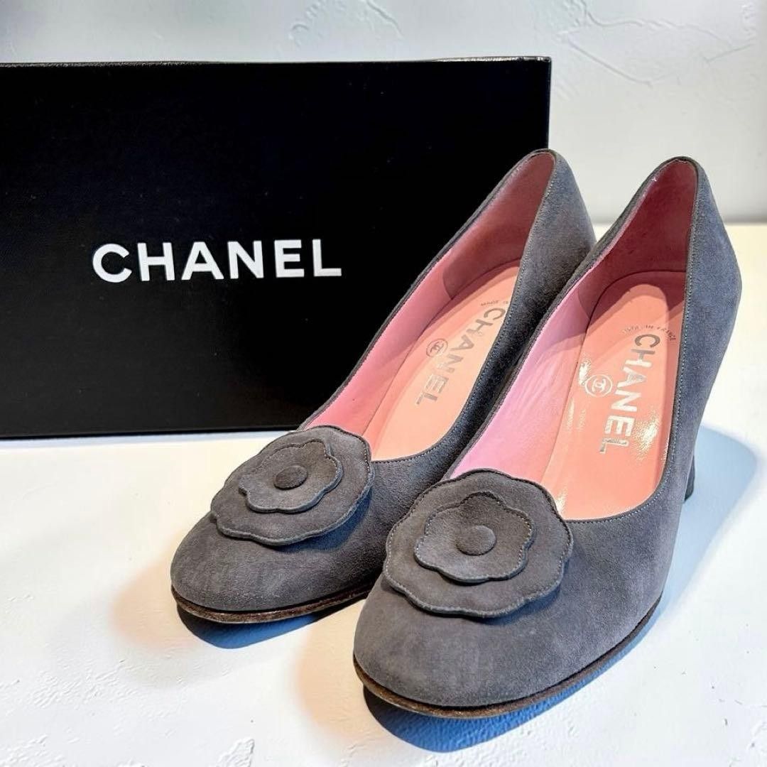 シャネル CHANEL (38) パンプス フォーマル ヒール カメリア ラウンドトゥ スウェードレザー スエード フランス製