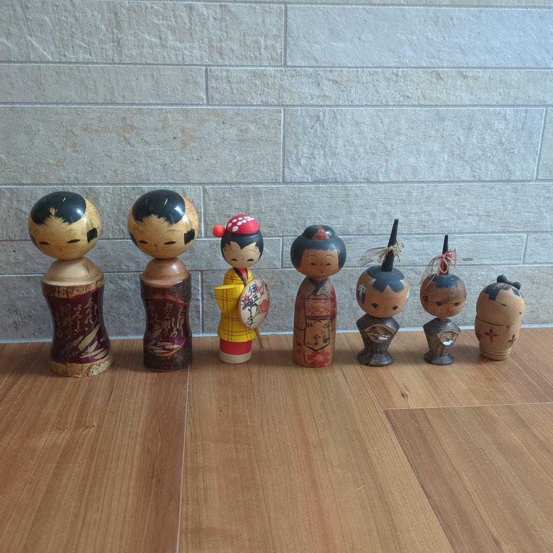 Showa Retro Folk Craft Kokeshi, Handcrafted Kokeshi, Set of 7 Figures, Hot Spring Souvenir, Vintage Item