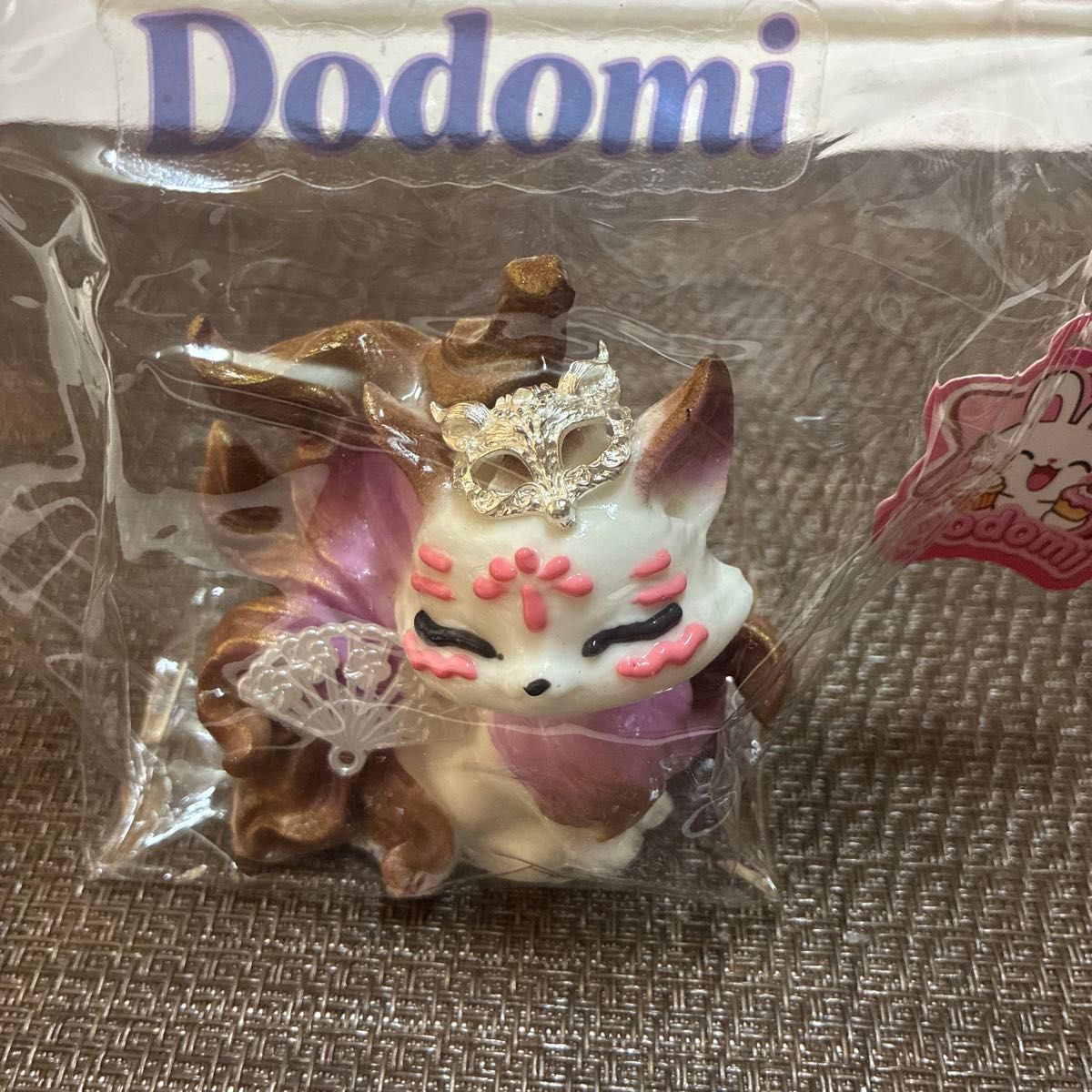 Dodomi 九尾狐 慢回弹手办 紫色×金色