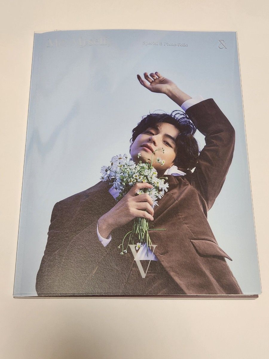 BTS V tete Me，Myself，& V 'veautiful days' 写真集
