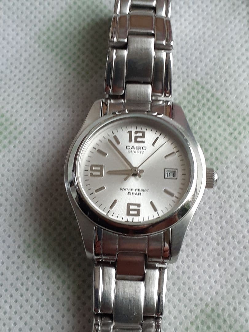 CASIO Analog Quartz Wristwatch