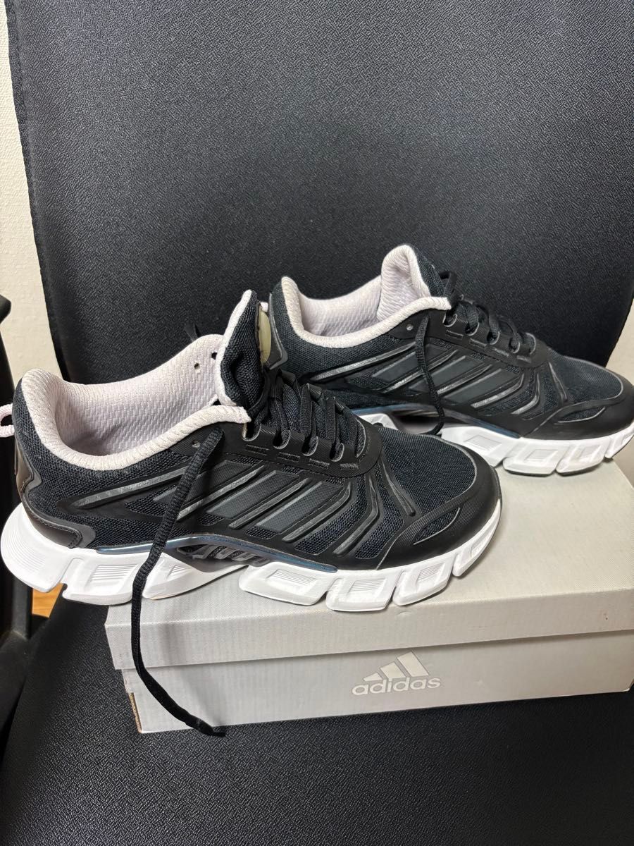 adidas 阿迪达斯 运动鞋 黑色 女士