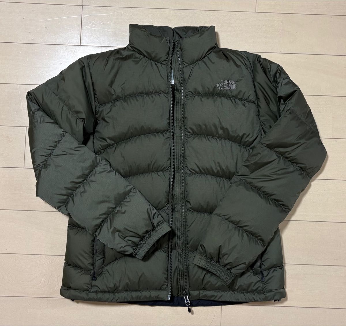 THE NORTH FACE 卡其色女士L码羽绒服 NDW91832