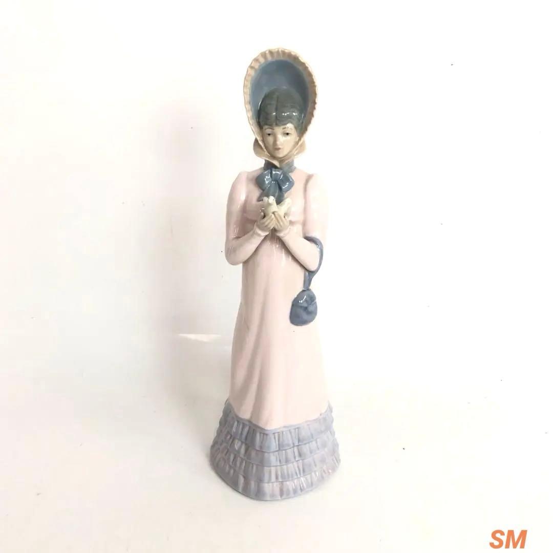 Porcelanas Miquel Requena Figurine Ceramic