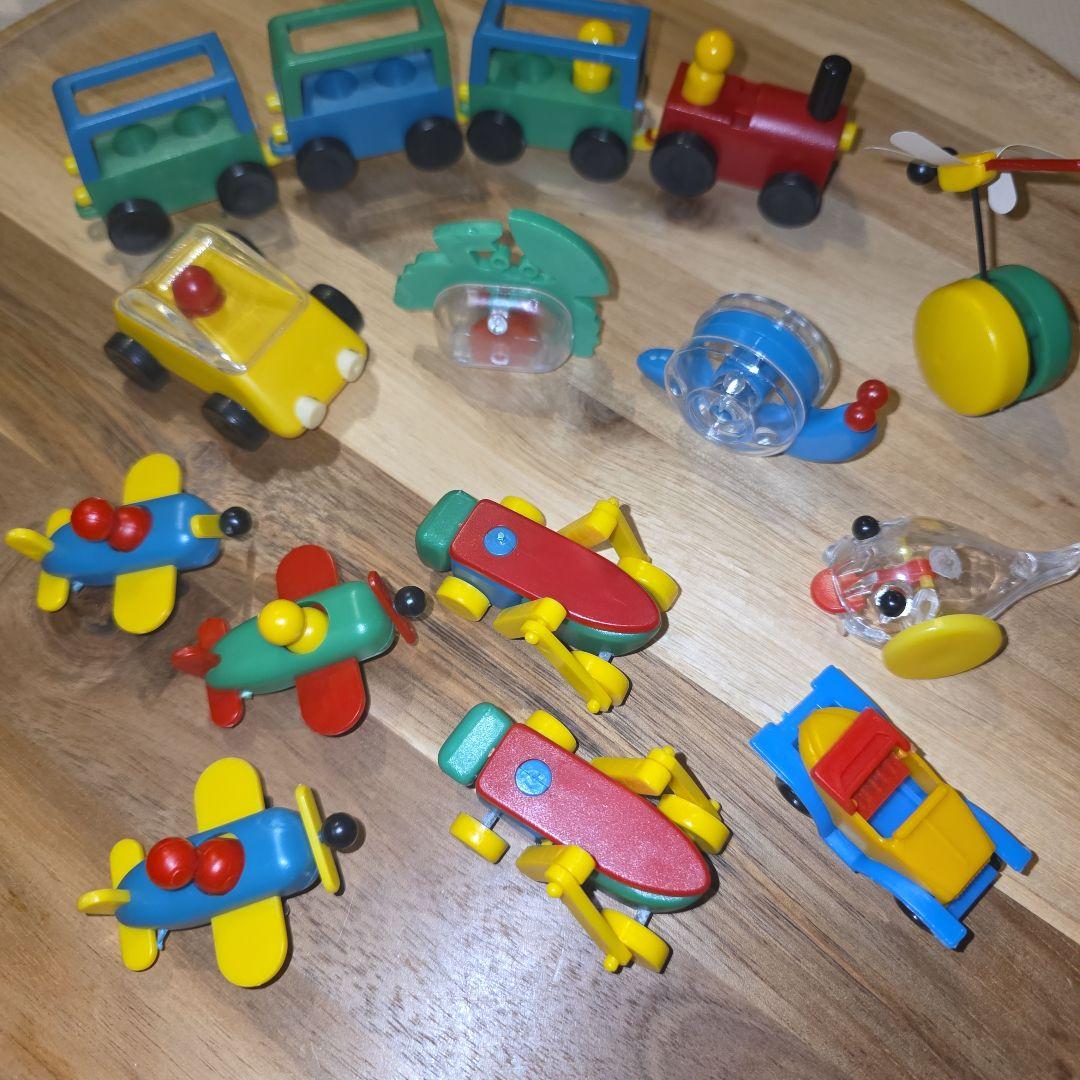 Discontinued Glico Miniature Toy Retro Figure Collection Set