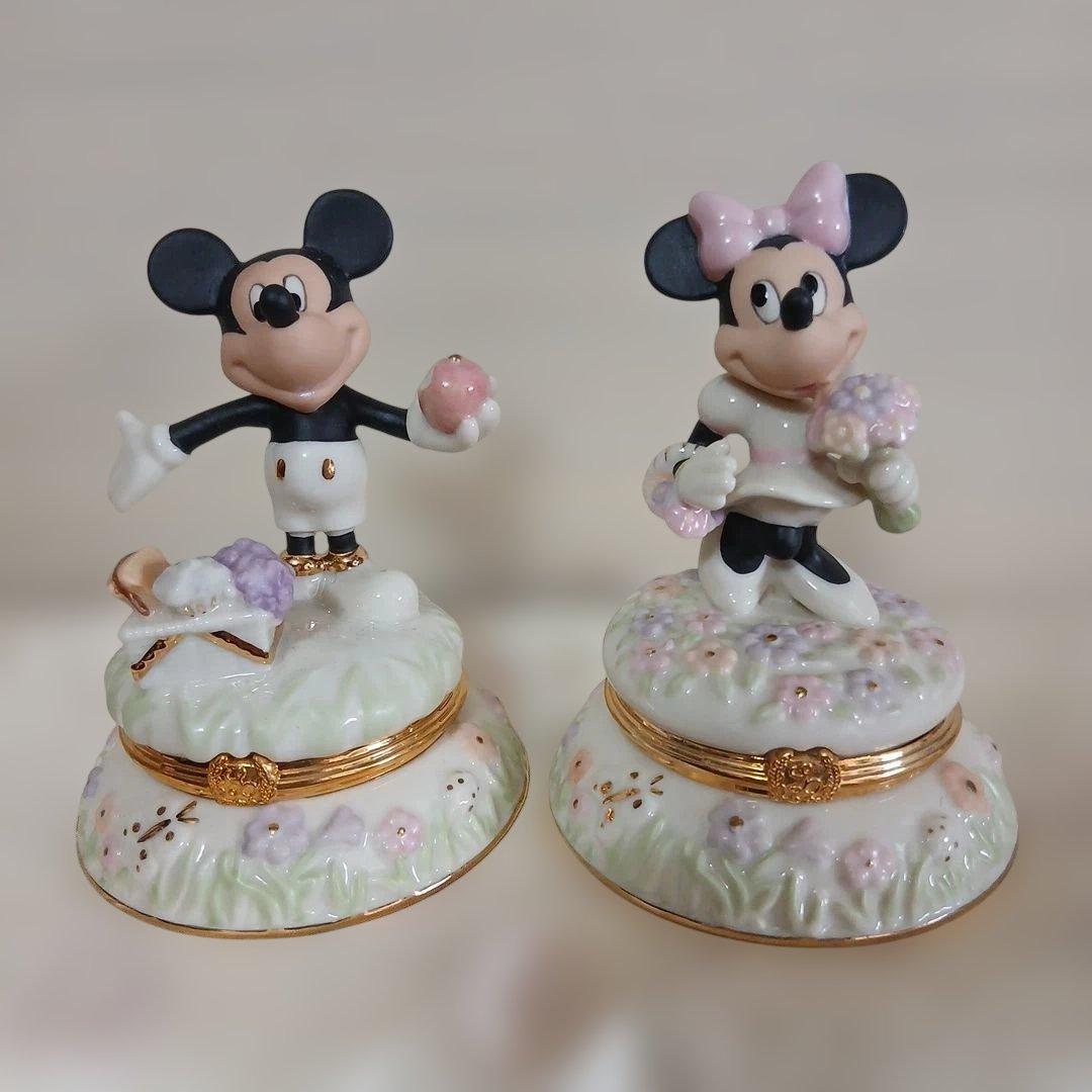 Lenox Disney Mickey & Minnie Ceramic Small Item Storage Figurine 2-Piece Set
