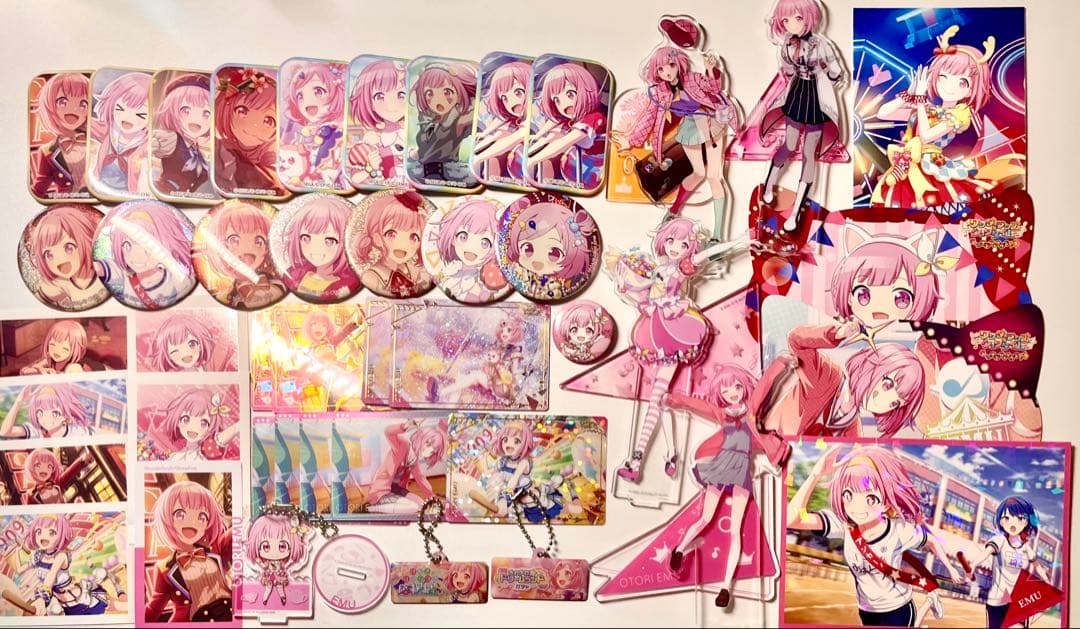 Otori Emu Goods Bundle Sale, Luxurious 40+ Items! Project Sekai Can Badges, Trading Cards, Acrylic Stands
